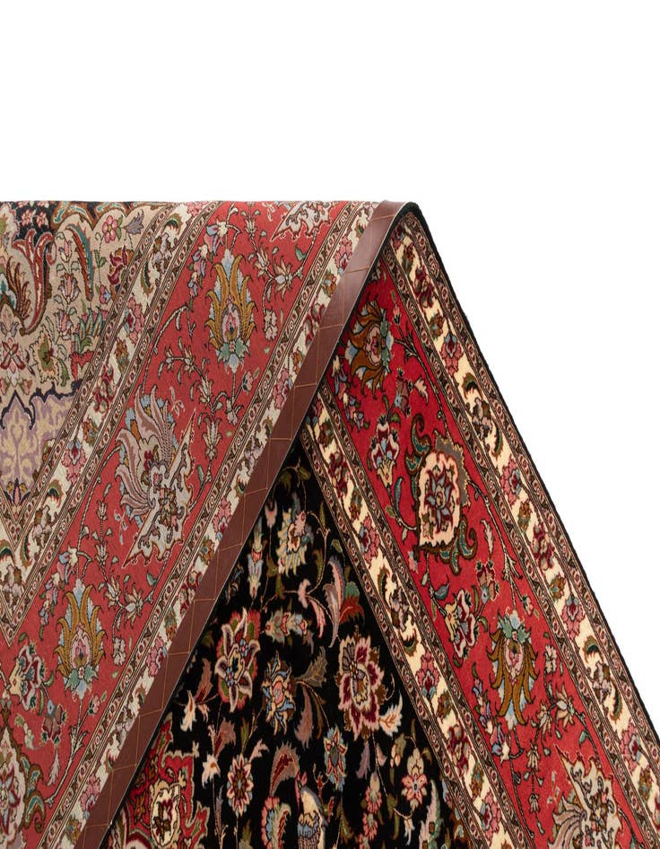 Detail image of 6' 11 x 8' 4 Tabriz Rug