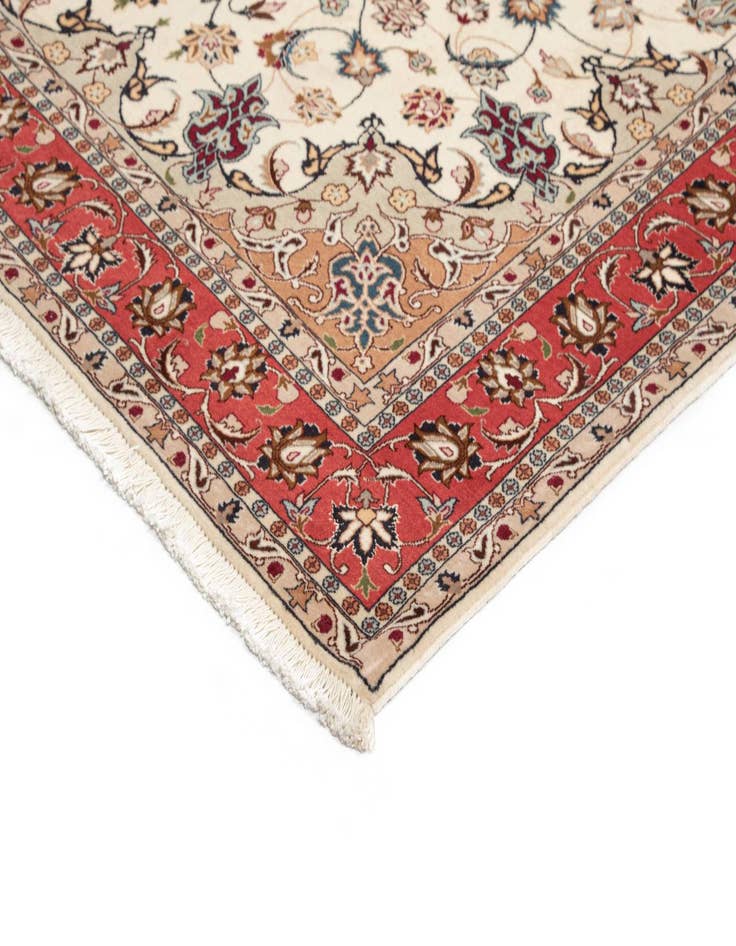 Detail image of 4' 11 x 6' 9 Tabriz Rug