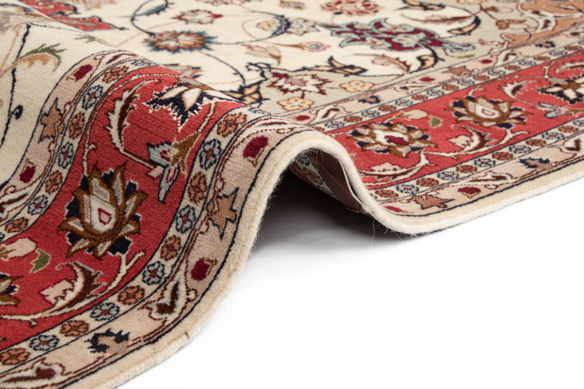 4' 11 x 6' 9 Tabriz Rug