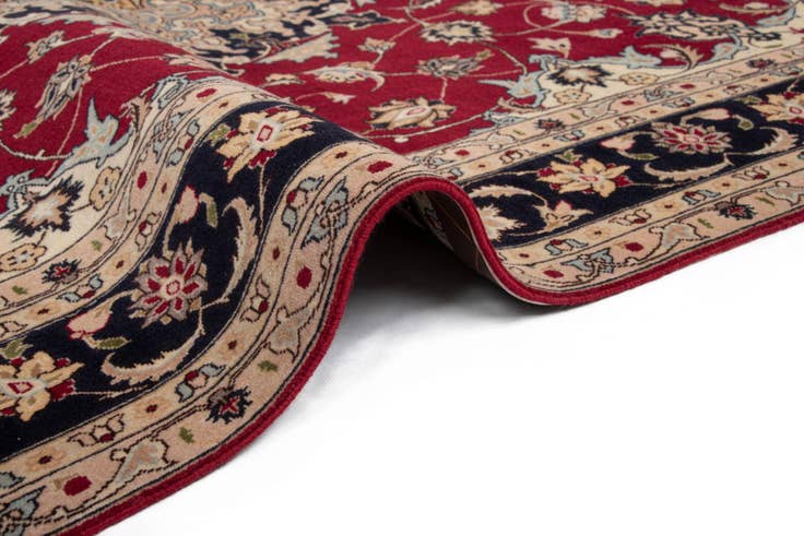 Detail image of 5' x 6' 9 Tabriz Rug