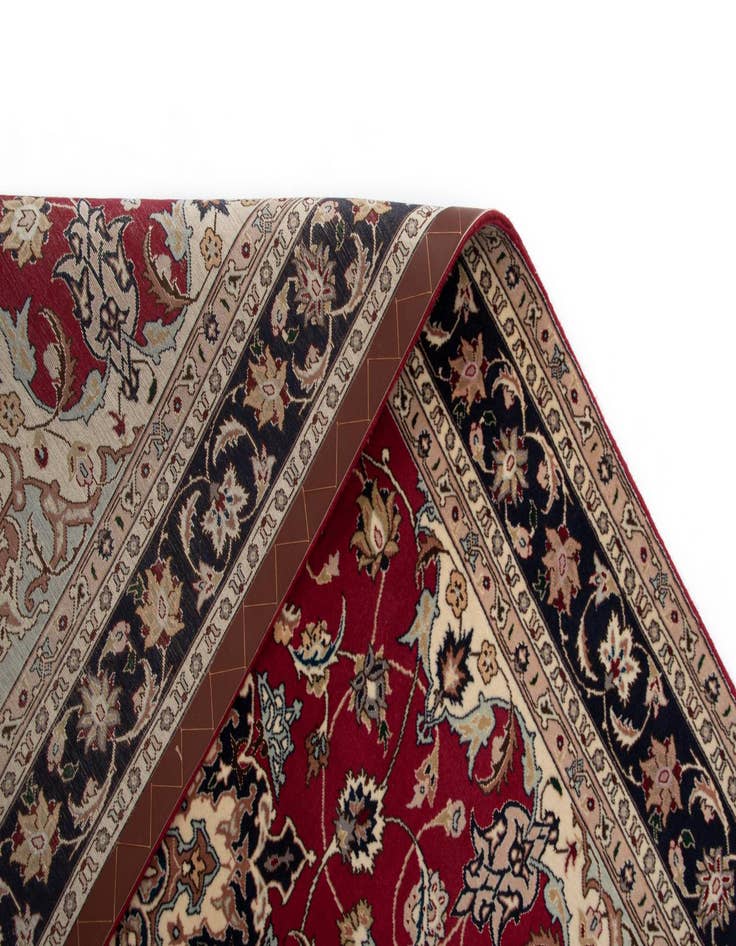 Detail image of 5' 1 x 6' 6 Tabriz Rug