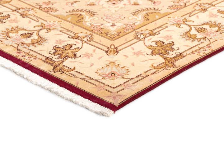 5' 6 x 8' Tabriz Rug