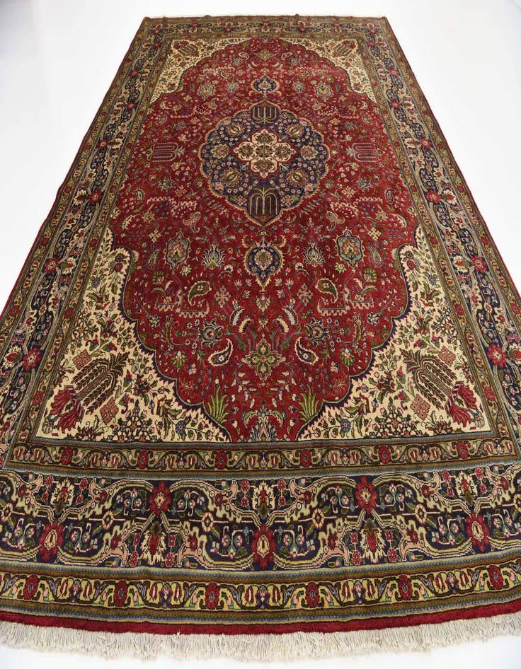 Detail image of 9' 9 x 12' 10 Tabriz Wool Rug