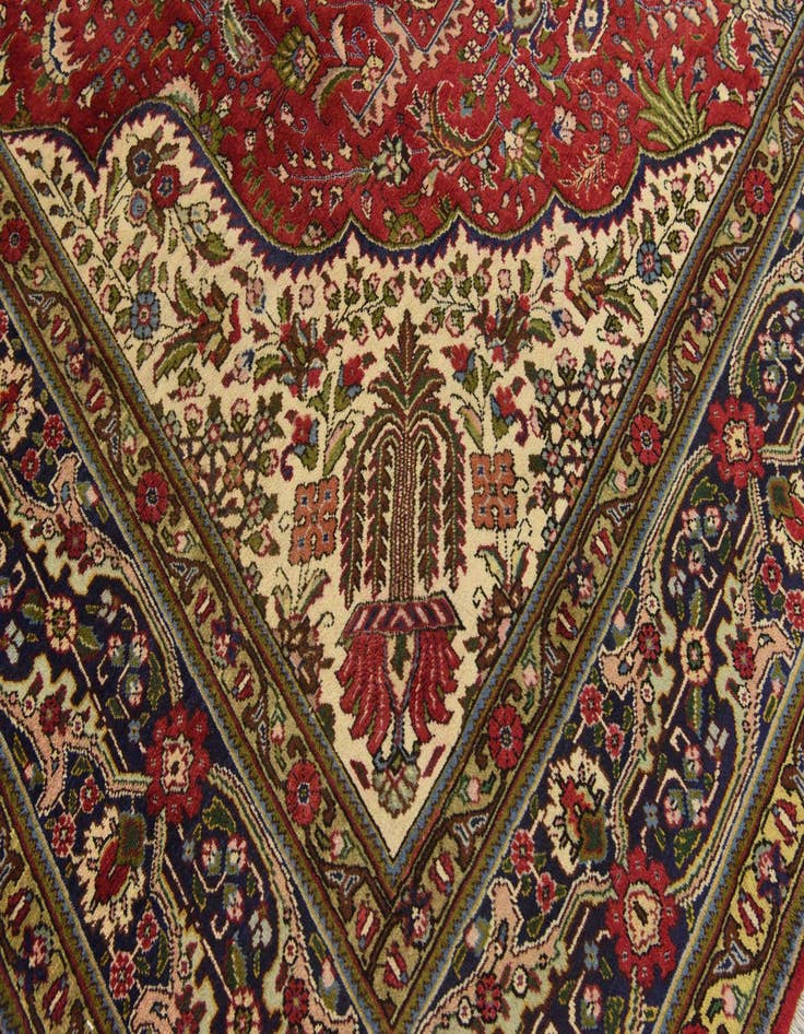 Detail image of 9' 9 x 12' 10 Tabriz Wool Rug