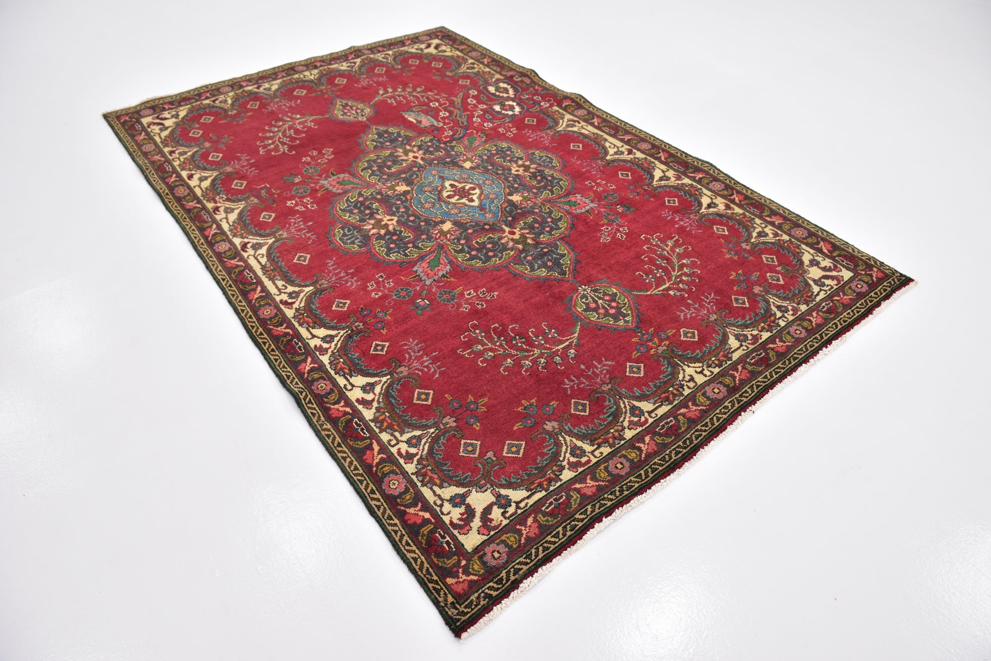 5' 7 x 8' 9 Hand Knotted Tabriz Persian Wool Rug