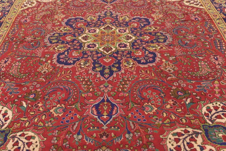 Detail image of 9' 7 x 12' 10 Hand Knotted Tabriz Persian Wool Rug