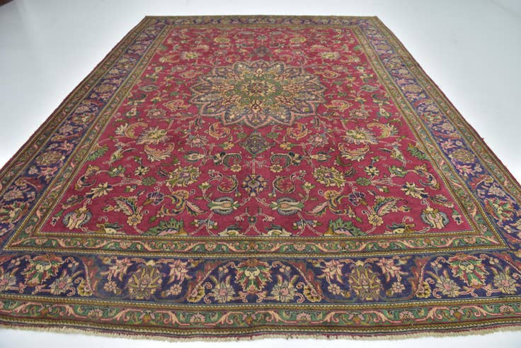Detail image of 9' 10 x 13' 2 Hand Knotted Tabriz Persian Wool Rug