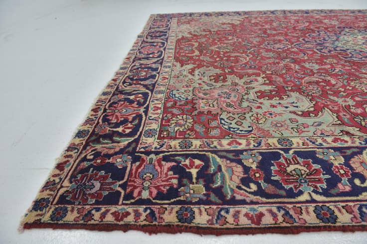 Detail image of 9' 8 x 13' 2 Hand Knotted Tabriz Persian Wool Rug