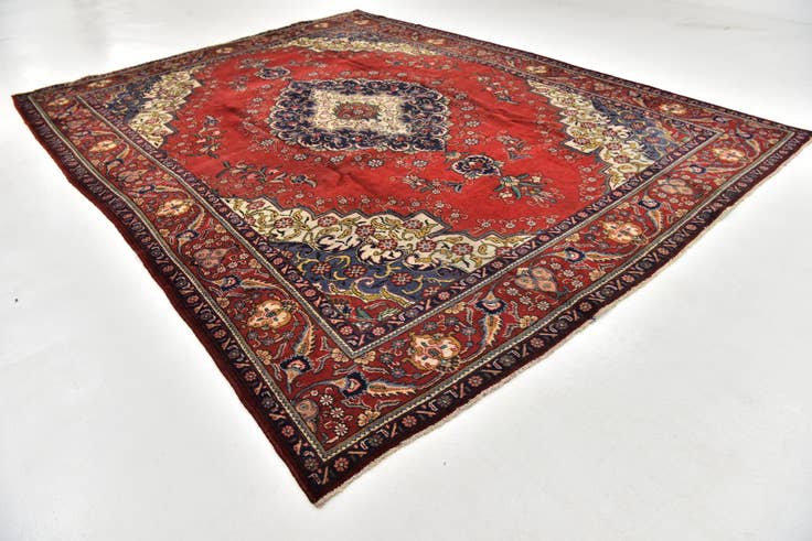 Detail image of 9' 10 x 13' Hand Knotted Tabriz Persian Wool Rug