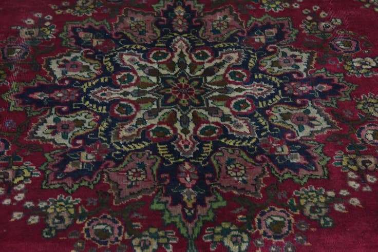 Detail image of 7' x 9' 6 Hand Knotted Tabriz Persian Wool Rug