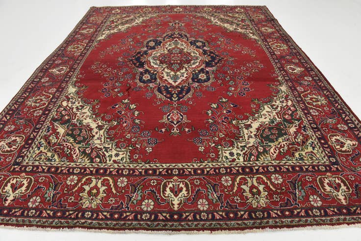 Detail image of 9' 8 x 12' 8 Hand Knotted Tabriz Persian Wool Rug