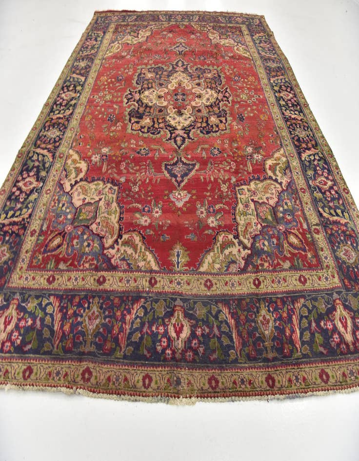 Detail image of 9' 6 x 12' 7 Hand Knotted Tabriz Persian Wool Rug