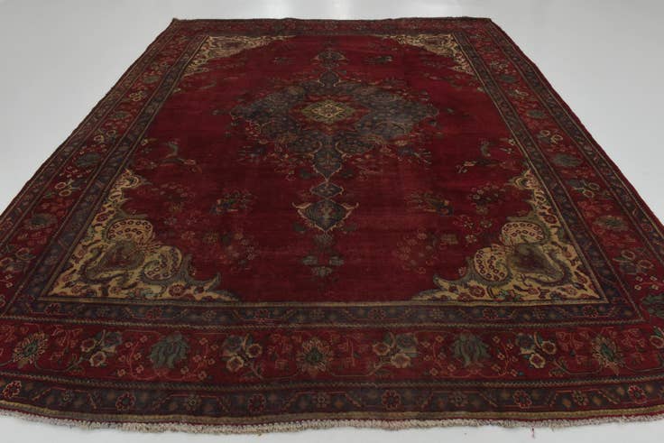 Detail image of 9' 8 x 11' 10 Hand Knotted Tabriz Persian Wool Rug