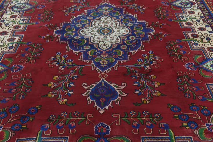 Detail image of 9' 6 x 12' 10 Hand Knotted Tabriz Persian Wool Rug