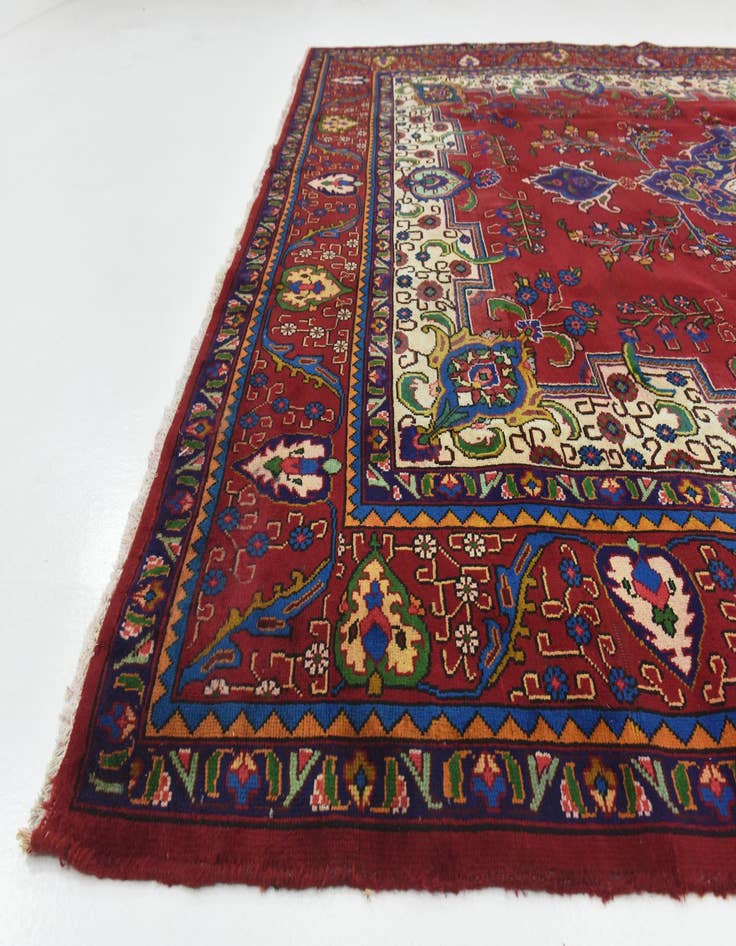 Detail image of 9' 6 x 12' 10  Hand Knotted Tabriz Persian Wool Rug