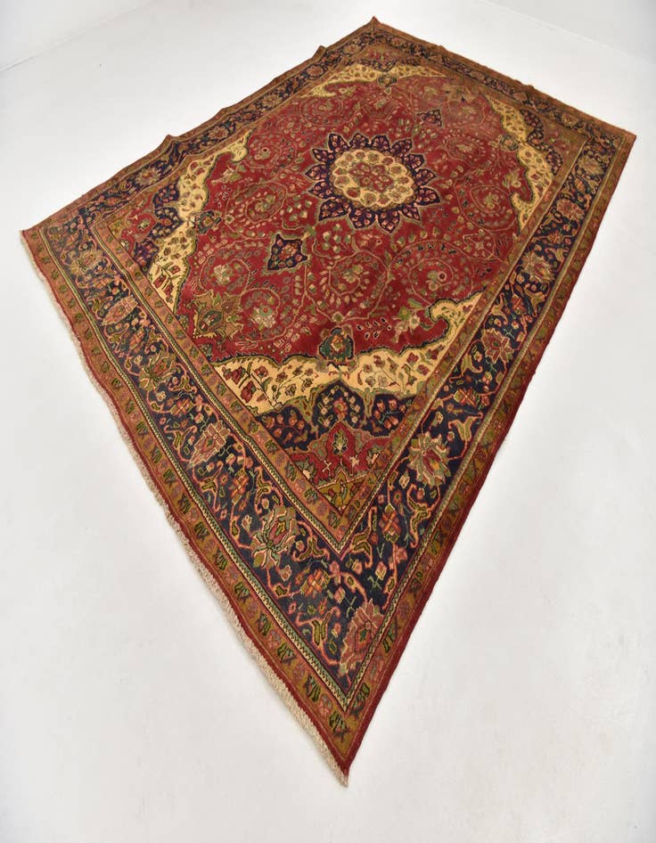 Detail image of 9' 7 x 12' 10  Hand Knotted Tabriz Persian Wool Rug