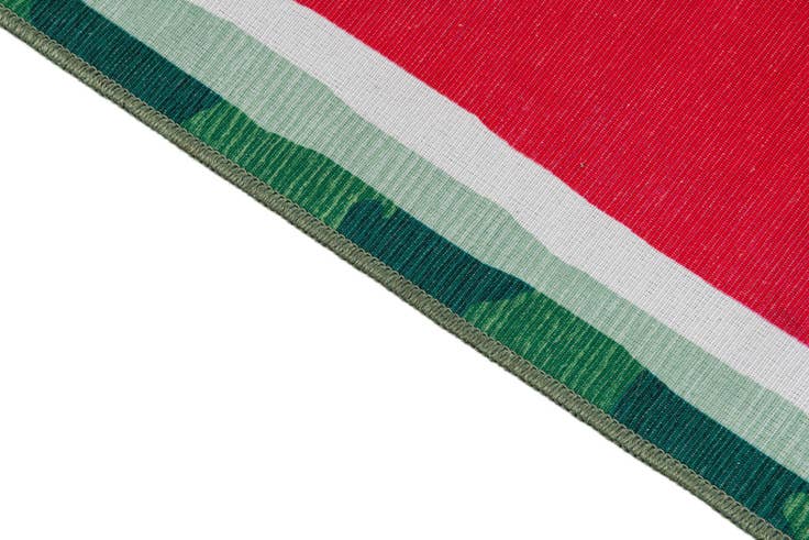 Detail image of 5' 3 x 7' 8 Washable Timeless Rug