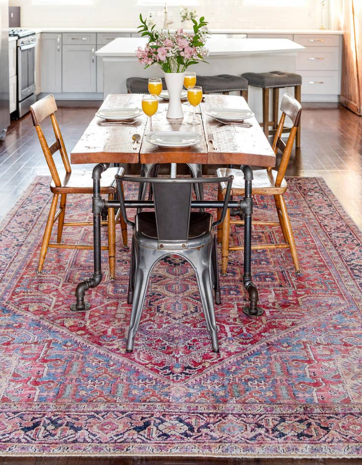 Detail image of 3' 6 x 5' 6 Washable Timeless Rug