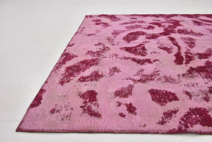 Detail image of 6' x 8' 8 Hand Knotted Ultra Vintage Persian Wool Rug