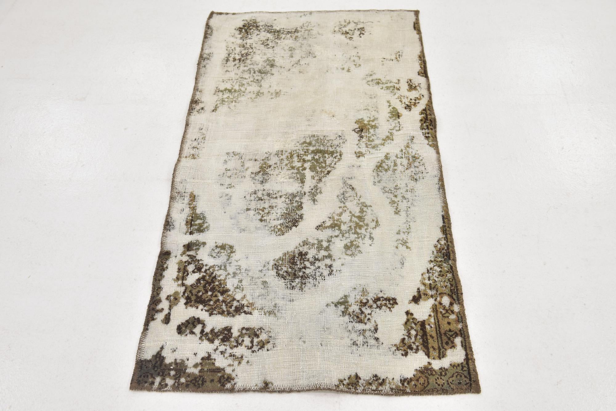 2' 6 x 4' 8 Hand Knotted Ultra Vintage Persian Wool Rug