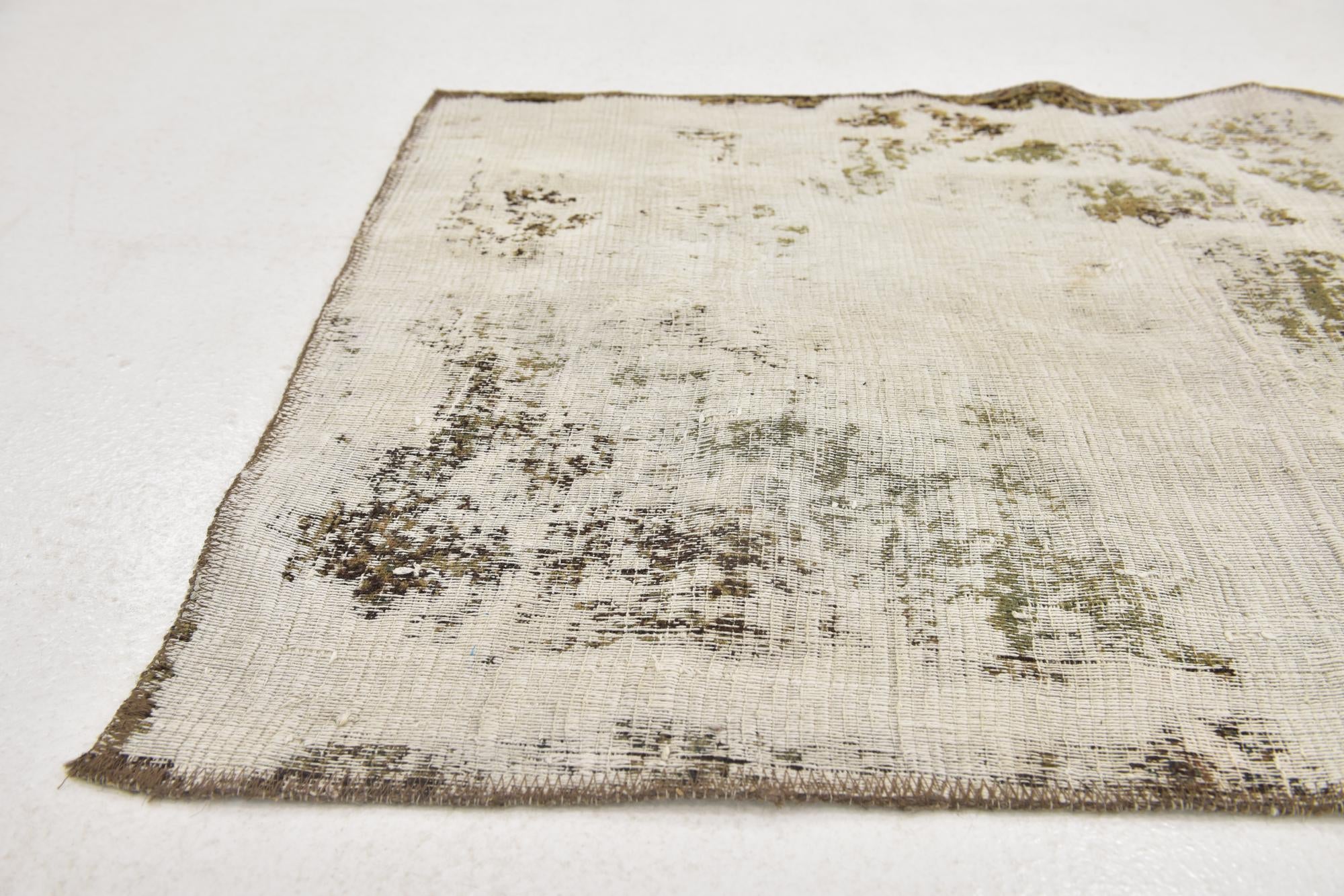 2' 6 x 4' 8 Hand Knotted Ultra Vintage Persian Wool Rug