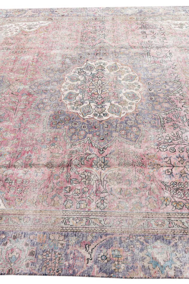 Detail image of 8' x 11' 3 Hand Knotted Ultra Vintage Persian Wool Rug