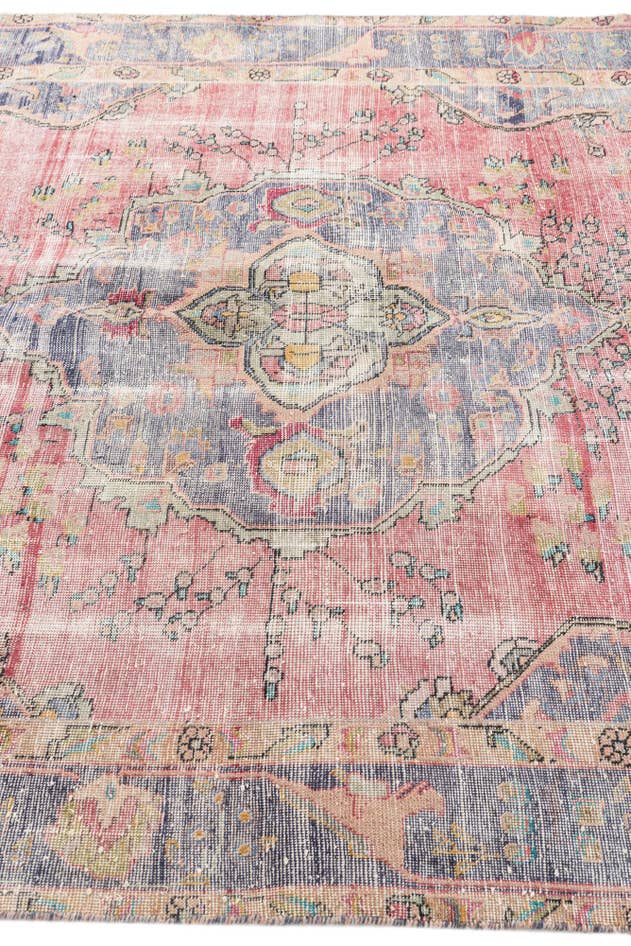 Detail image of 6' 6 x 9' Hand Knotted Ultra Vintage Persian Wool Rug