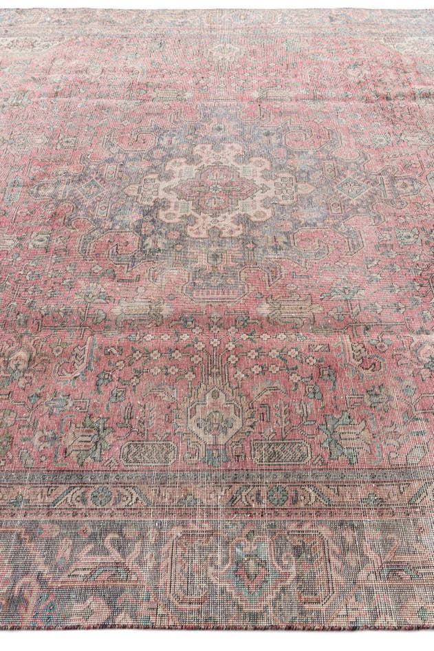 Detail image of 8' 9 x 11' 8 Hand Knotted Ultra Vintage Persian Wool Rug