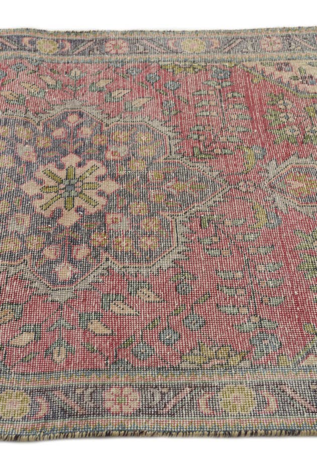 Detail image of 3' 2 x 5' 1 Hand Knotted Ultra Vintage Persian Wool Rug