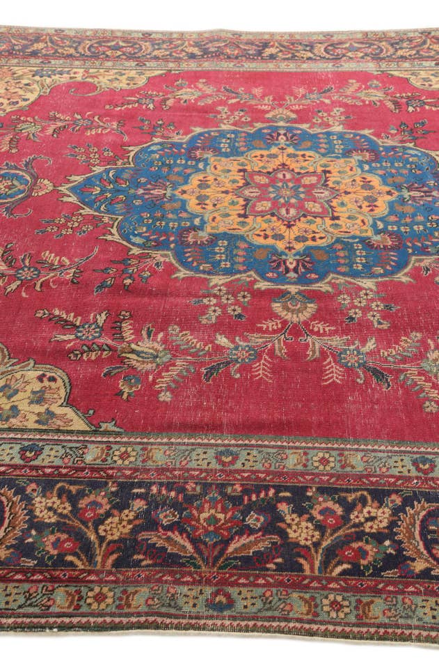 Detail image of 9' 5 x 12' 1 Hand Knotted Ultra Vintage Persian Wool Rug