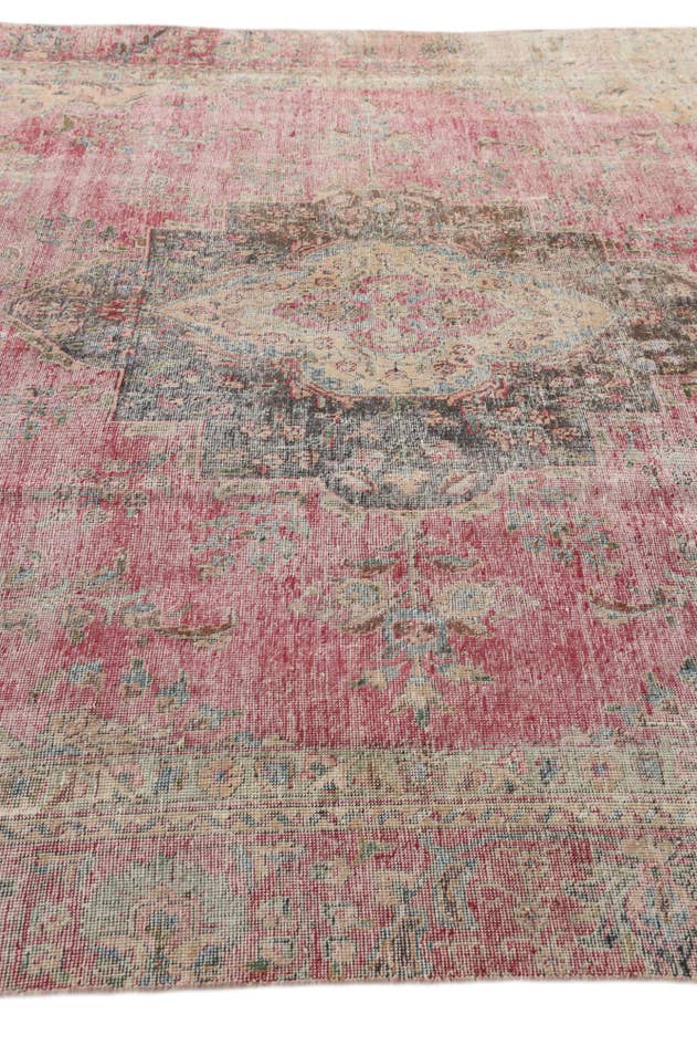 Detail image of 8' 6 x 12' Hand Knotted Ultra Vintage Persian Wool Rug