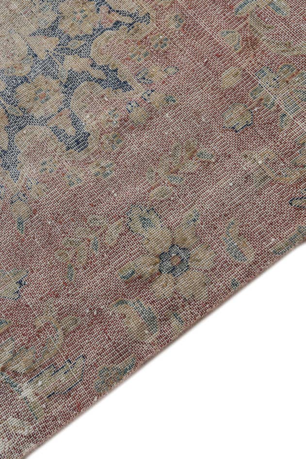 Detail image of 4' 9 x 8' Hand Knotted Ultra Vintage Persian Wool Rug