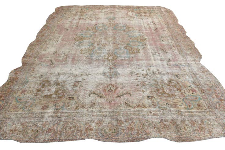Detail image of 9' 5 x 11' 4 Hand Knotted Ultra Vintage Persian Wool Rug