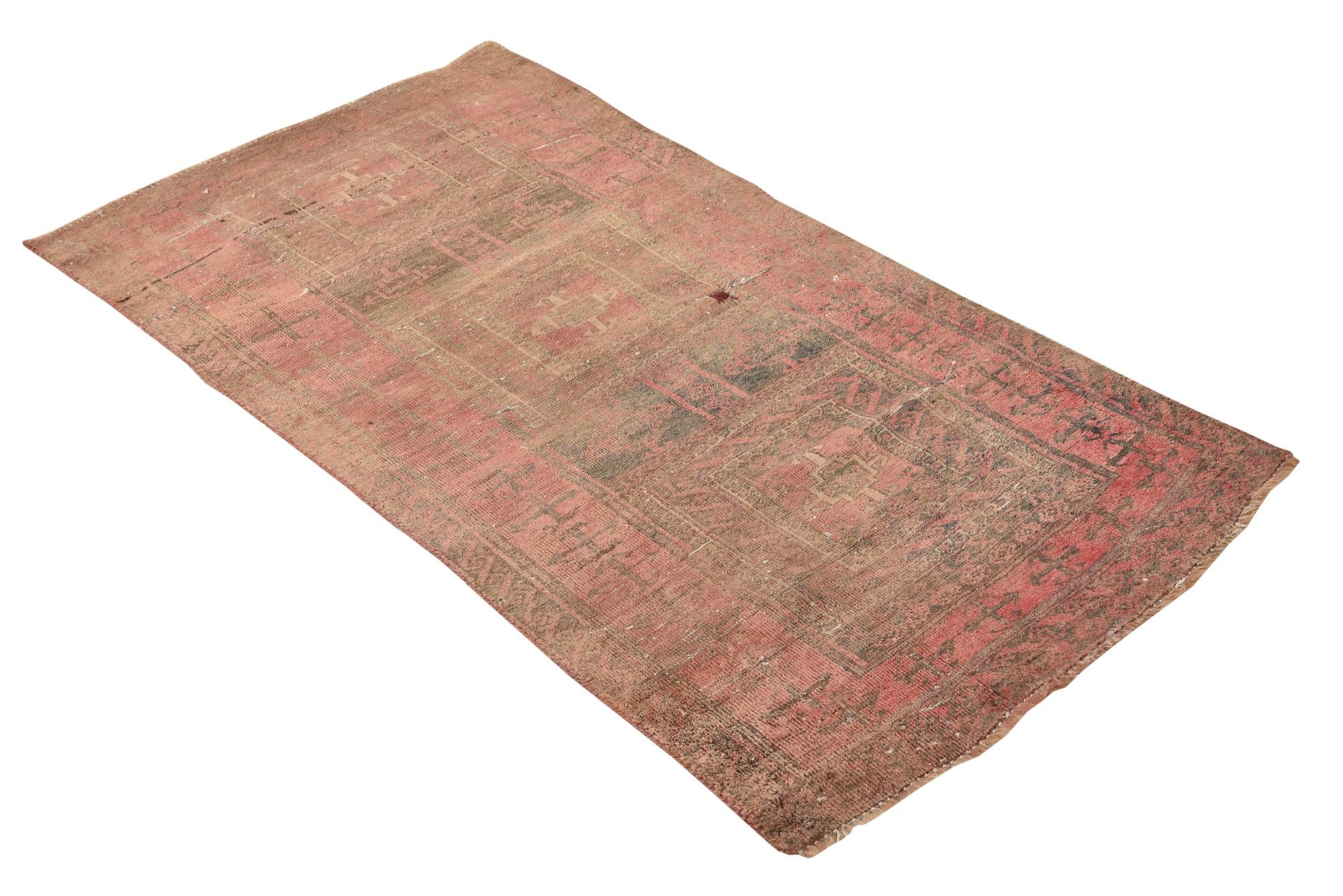 2' 8 x 5' 7 Hand Knotted Ultra Vintage Persian Wool Rug