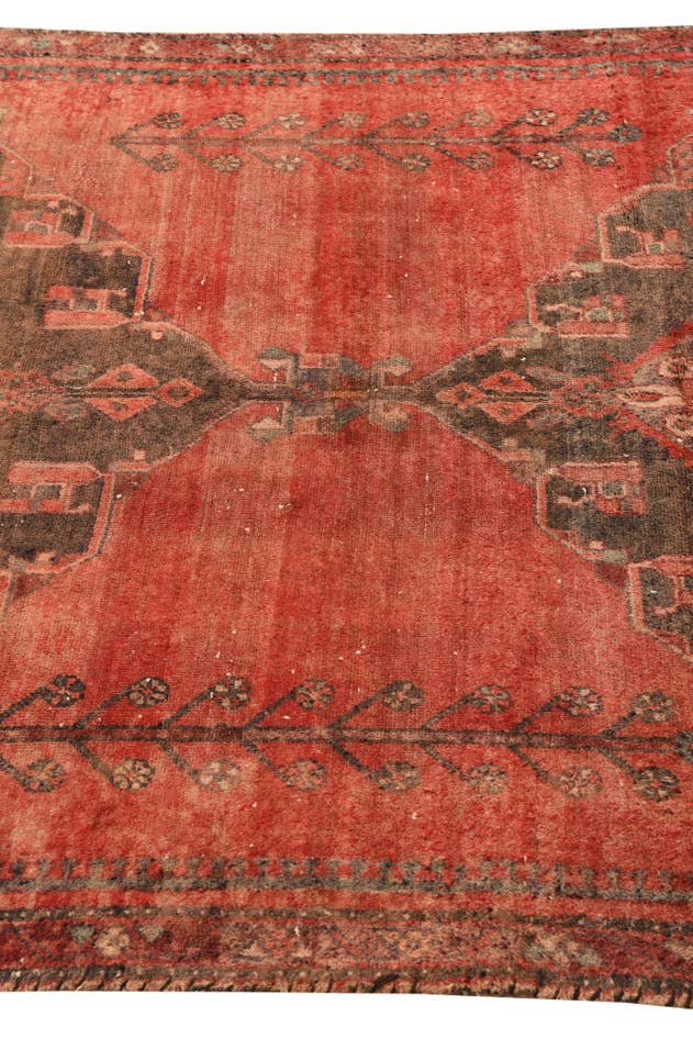Detail image of 4' 7 x 8' 7 Hand Knotted Ultra Vintage Persian Wool Rug