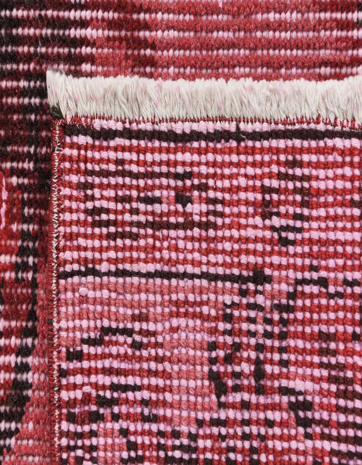 Detail image of 4' 9 x 7' 10 Ultra Vintage Wool Rug