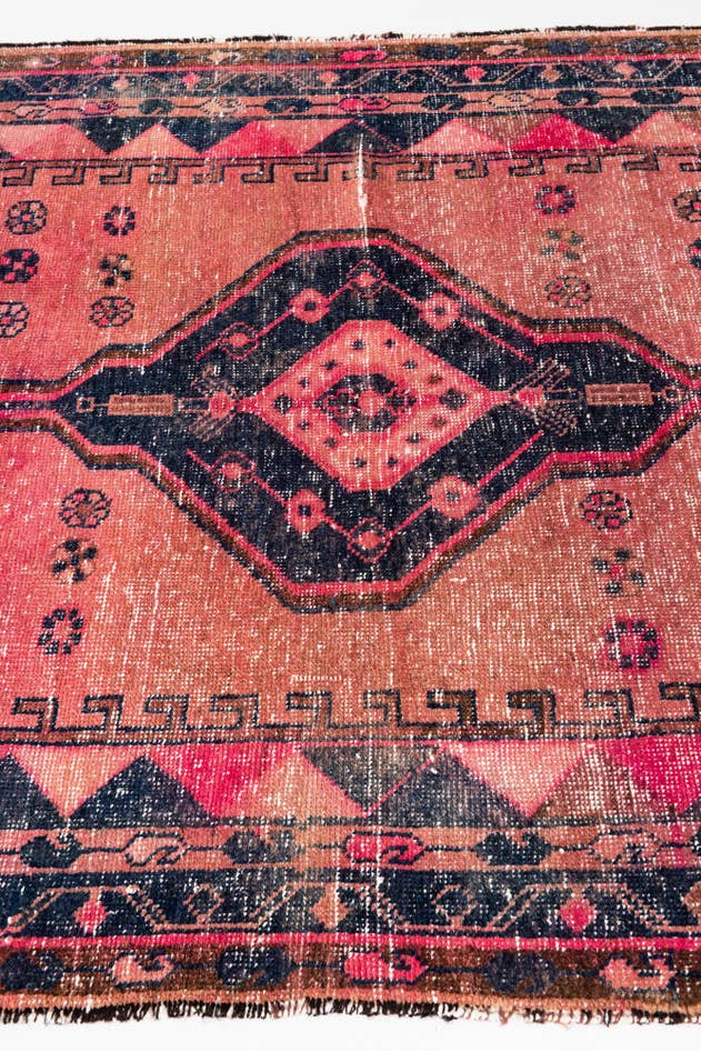 Detail image of 4' 6 x 7' 9 Hand Knotted Ultra Vintage Persian Wool Rug