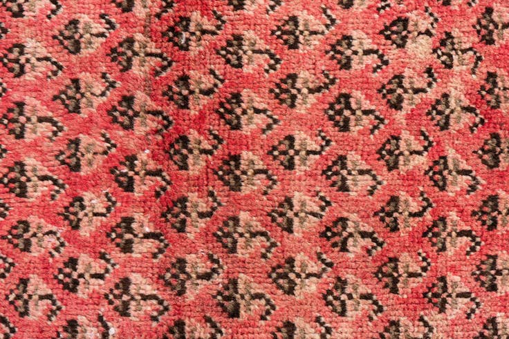 Detail image of 3' 4 x 4' 10 Hand Knotted Ultra Vintage Persian Wool Rug