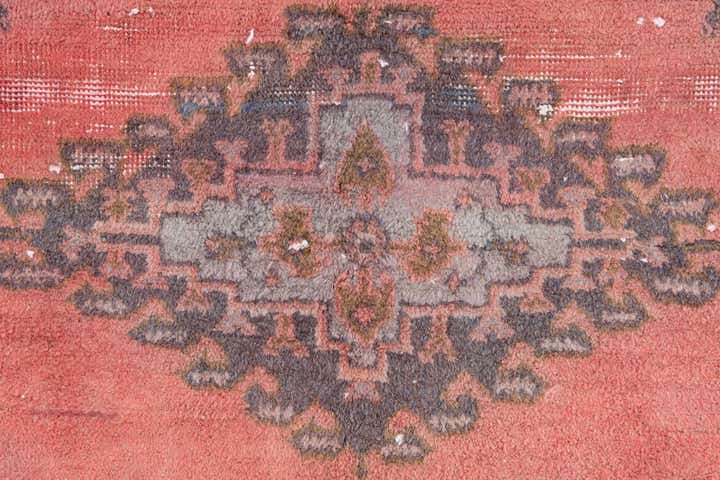 4' x 6' Hand Knotted Ultra Vintage Persian Wool Rug