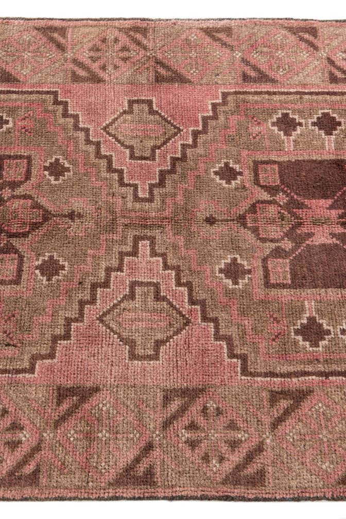 2' 9 x 4' 9 Hand Knotted Ultra Vintage Persian Wool Rug