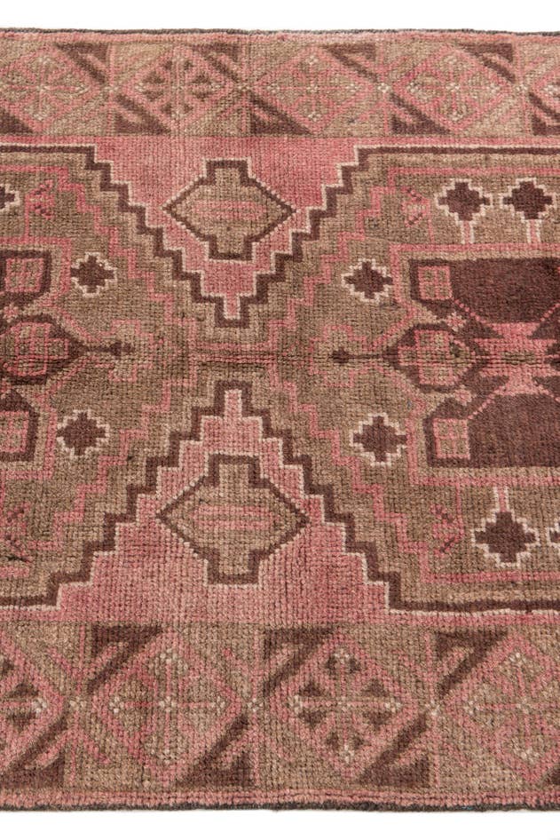 Detail image of 2' 9 x 4' 9 Hand Knotted Ultra Vintage Persian Wool Rug