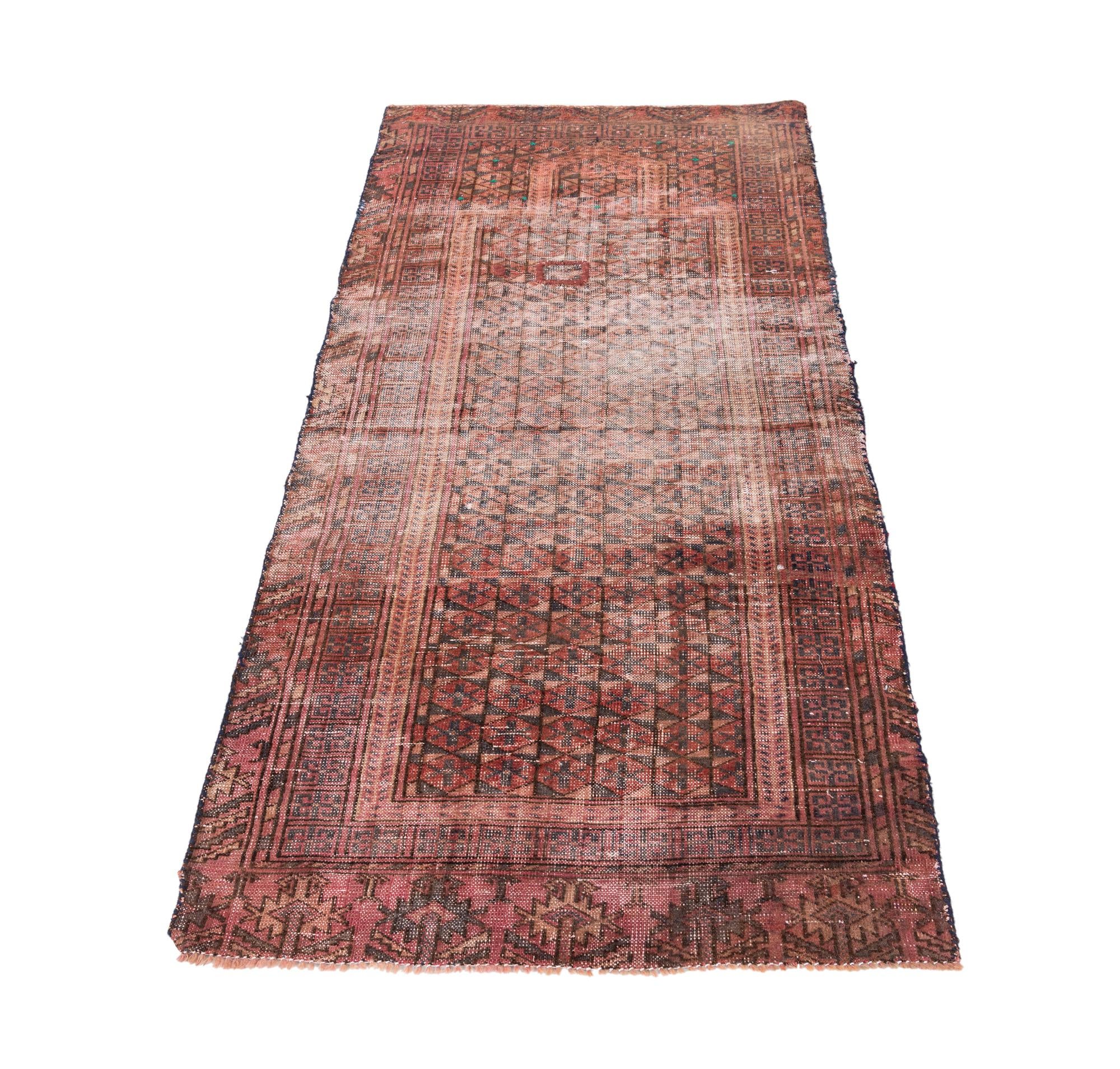 2' 9 x 5' 7 Hand Knotted Ultra Vintage Persian Wool Rug