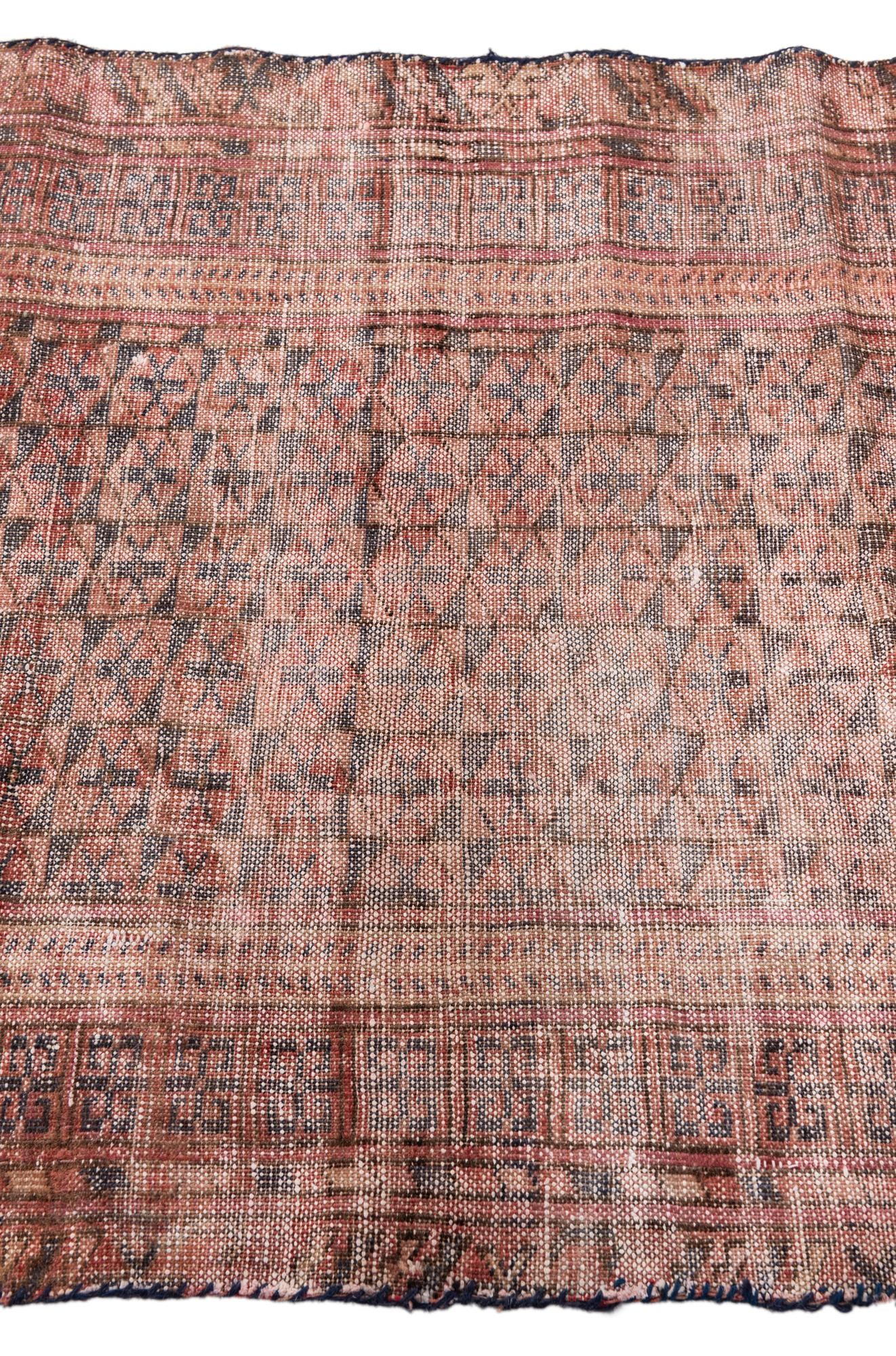 2' 9 x 5' 7 Hand Knotted Ultra Vintage Persian Wool Rug
