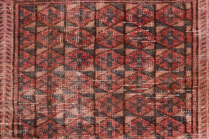 2' 9 x 5' 7 Hand Knotted Ultra Vintage Persian Wool Rug