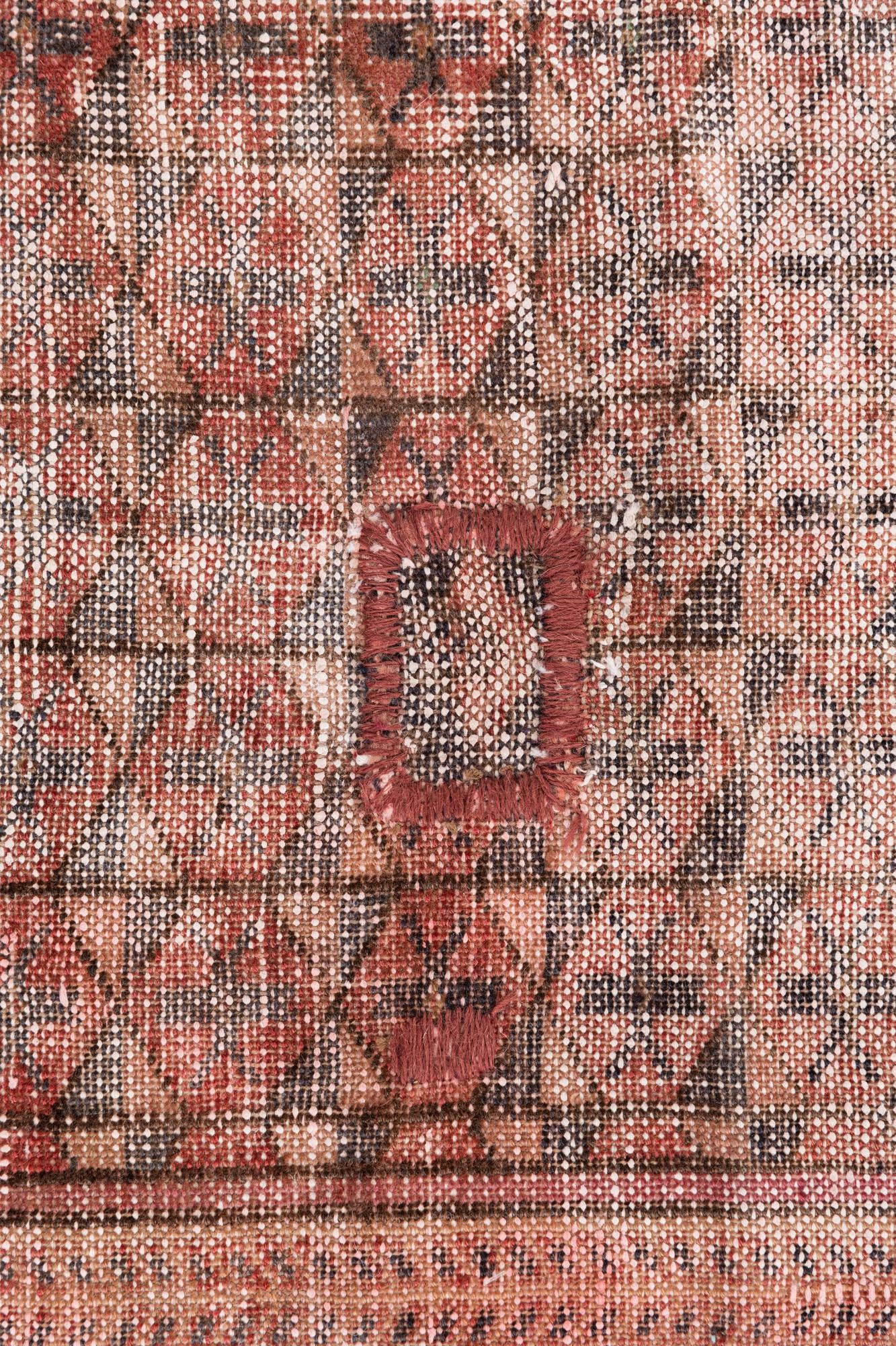 2' 9 x 5' 7 Hand Knotted Ultra Vintage Persian Wool Rug