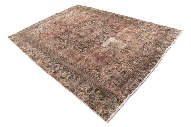 Detail image of 7' 1 x 9' 9 Hand Knotted Ultra Vintage Persian Wool Rug