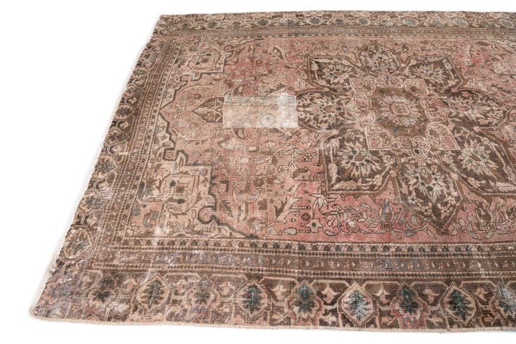 Detail image of 7' 1 x 9' 9 Hand Knotted Ultra Vintage Persian Wool Rug