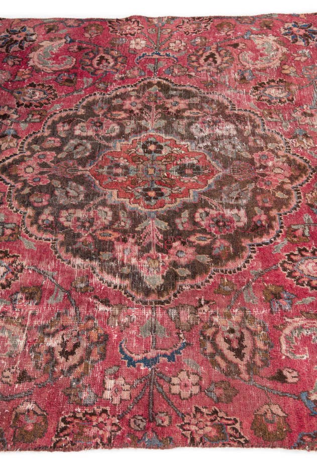 Detail image of 5' x 7' 5 Hand Knotted Ultra Vintage Persian Wool Rug