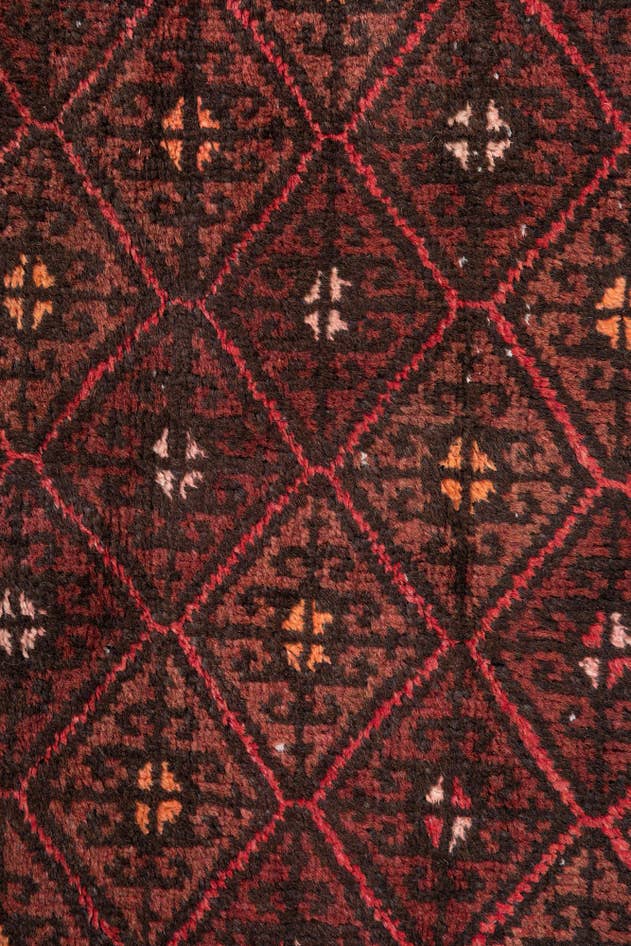 Detail image of 2' 7 x 4' 2 Hand Knotted Ultra Vintage Persian Wool Rug