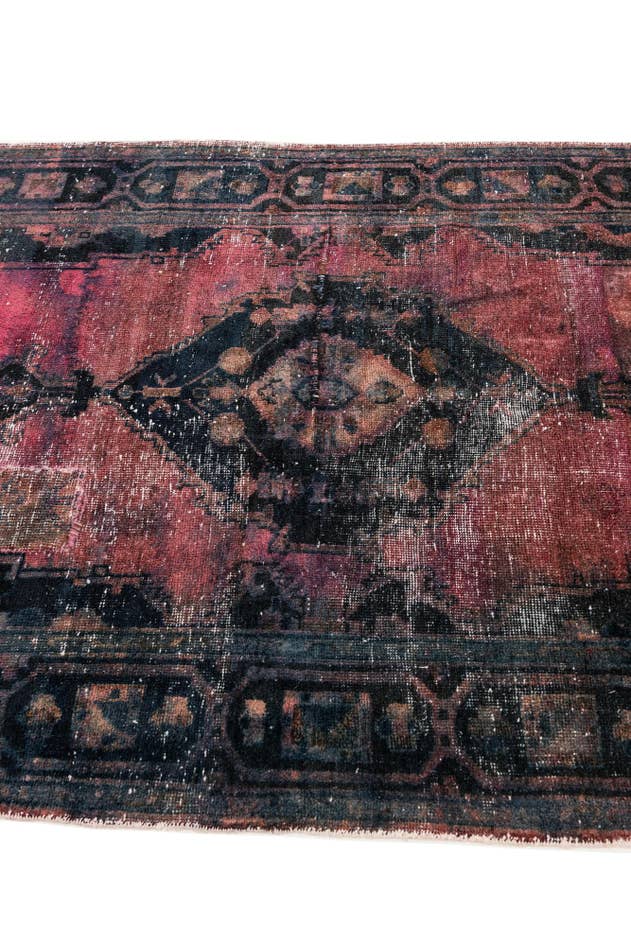 Detail image of 4' 9 x 8' 6 Hand Knotted Ultra Vintage Persian Wool Rug